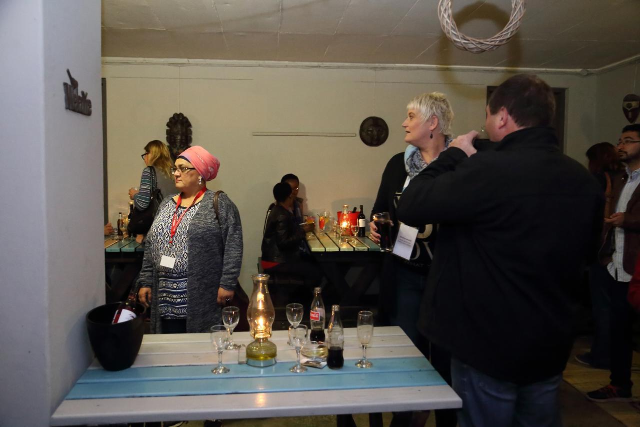 The Backpack Shack Hostel Mosselbaai Buitenkant foto